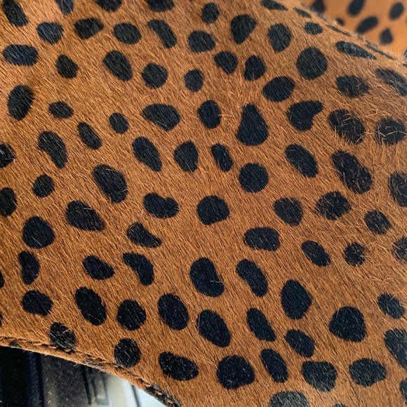 Cute leopard sling backs. - Picture 3 of 5